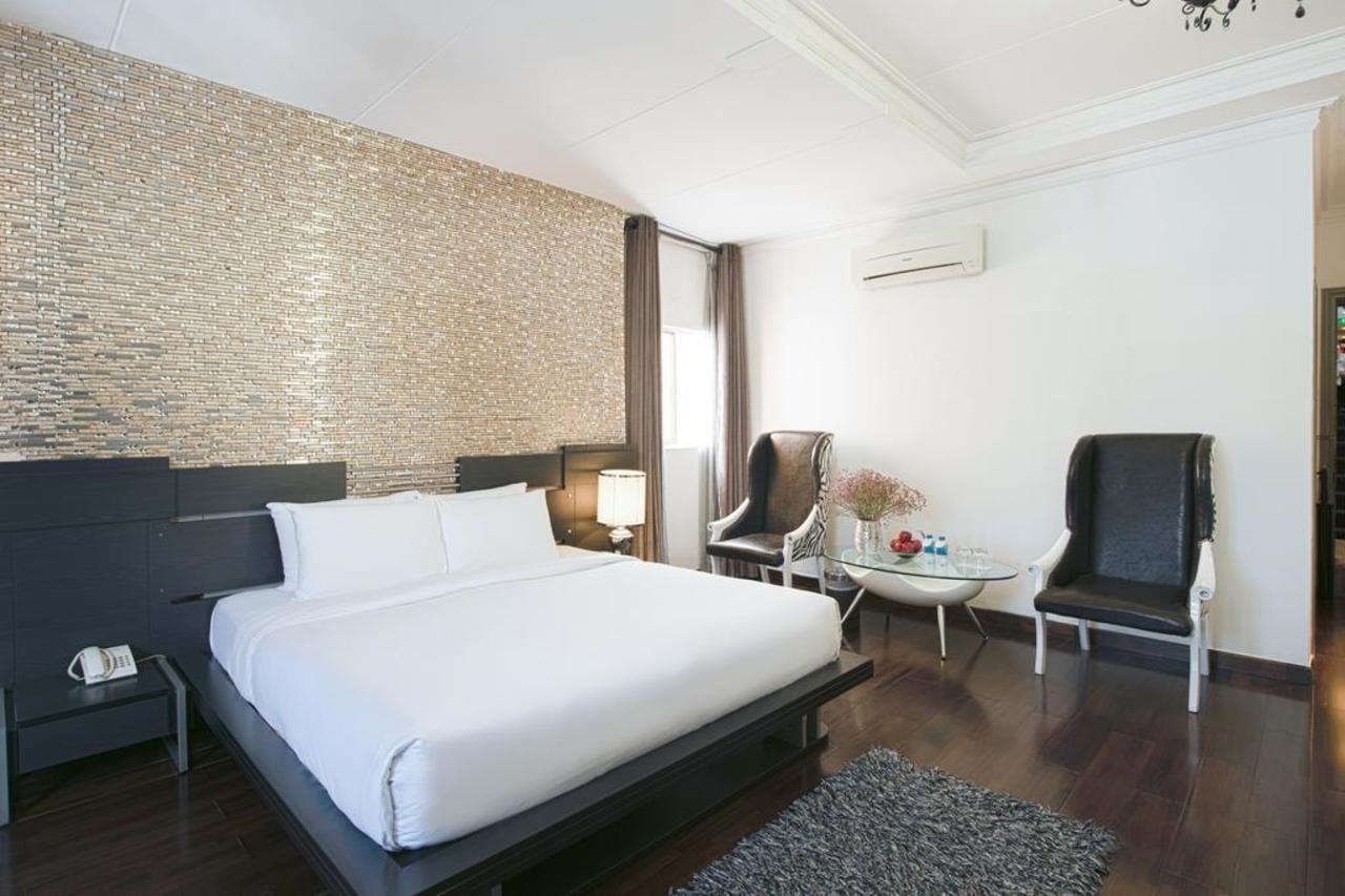 A&em - The Petit Hô Chi Minh-Ville